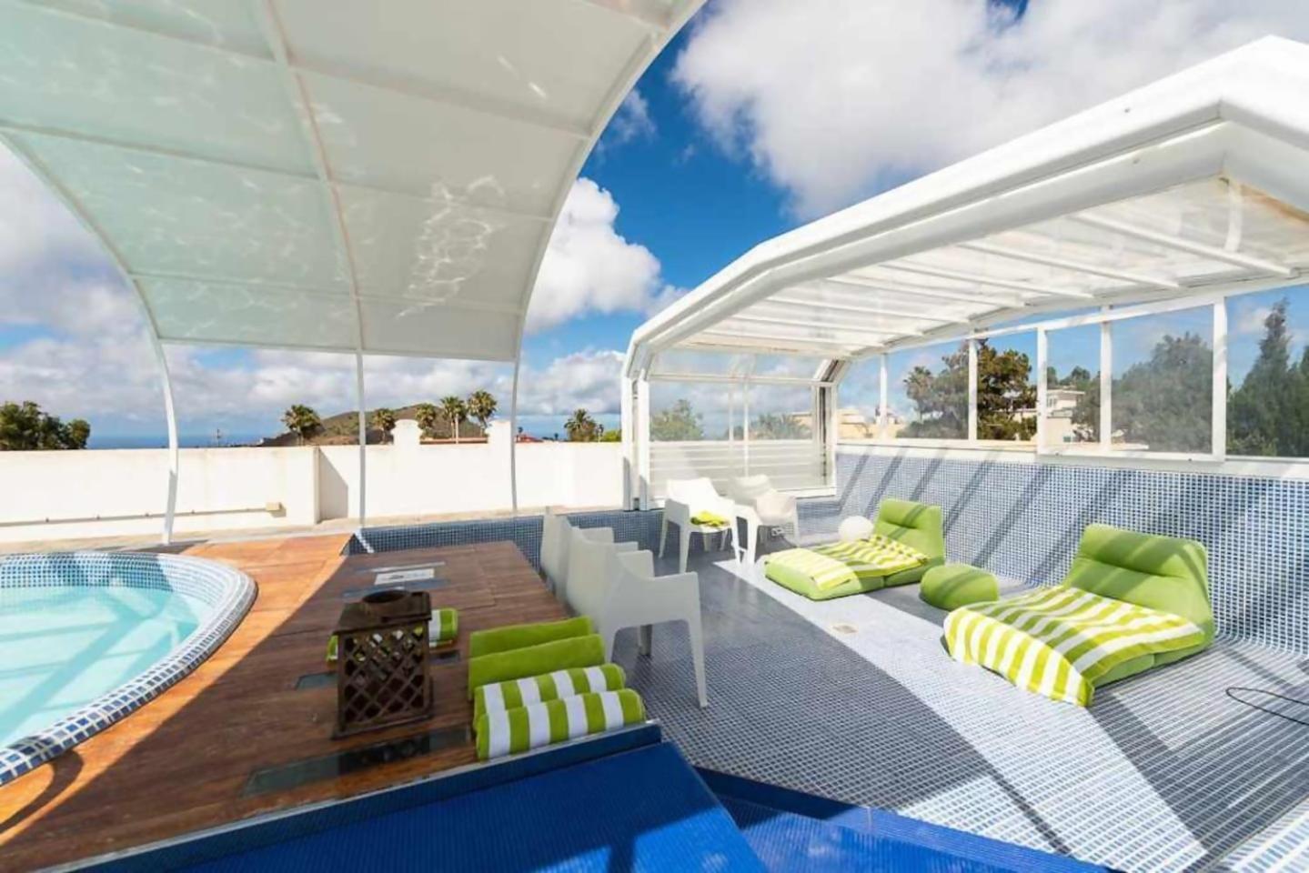 Amplia Villa De Lujo Con Piscina Climatizada Las Palmas de Gran Canaria Exteriér fotografie